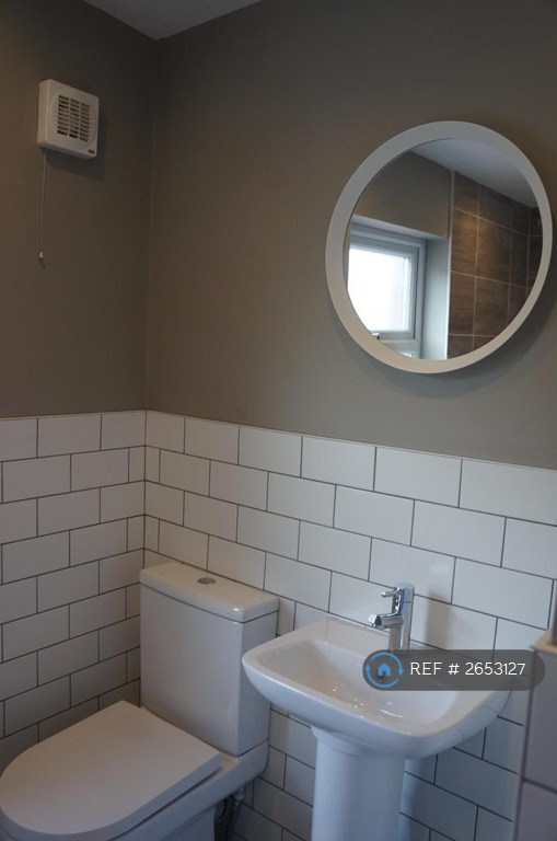 7 bedroom house in Lidderdale Road, Liverpool, L15 (7 bed) (#2653127)