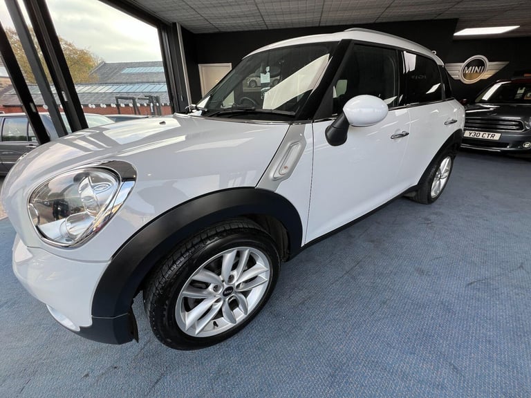 2011 MINI Countryman 1.6 Cooper Euro 5 (s/s) 5dr HATCHBACK Petrol Manual