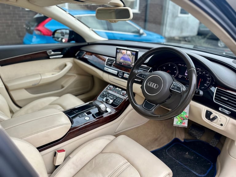 10 2010 AUDI A8 3.0 TDi QUATTRO SE AUTO