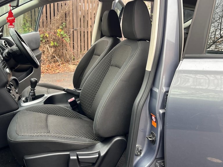 2009 Nissan Qashqai 1.5 dCi Visia 5dr HATCHBACK Diesel Manual