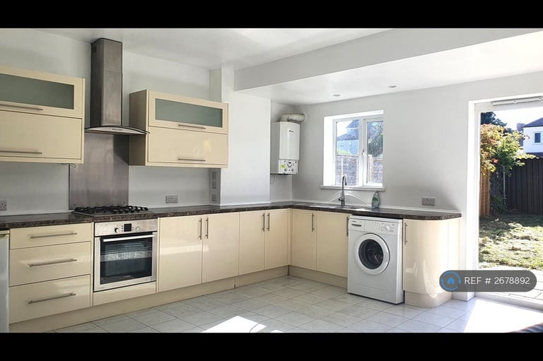 4 bedroom house in Enfield Road, Bristol, BS16 (4 bed) (#2678892)
