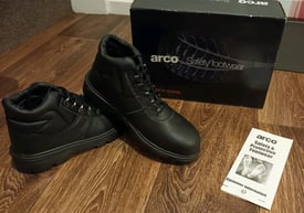 NEW - ARCO STEEL TOE CAP SAFETY BOOTS UK 9