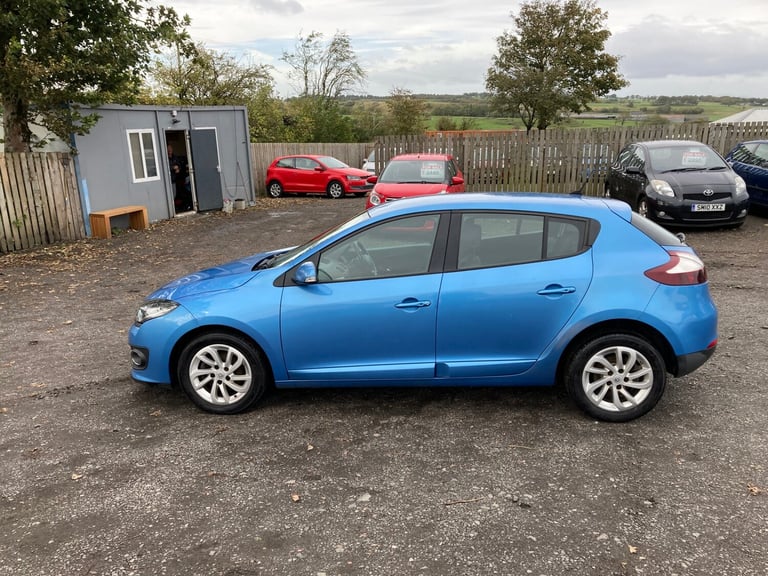 2016 Renault Megane 1.5 dCi Dynamique Nav 5dr HATCHBACK Diesel Manual