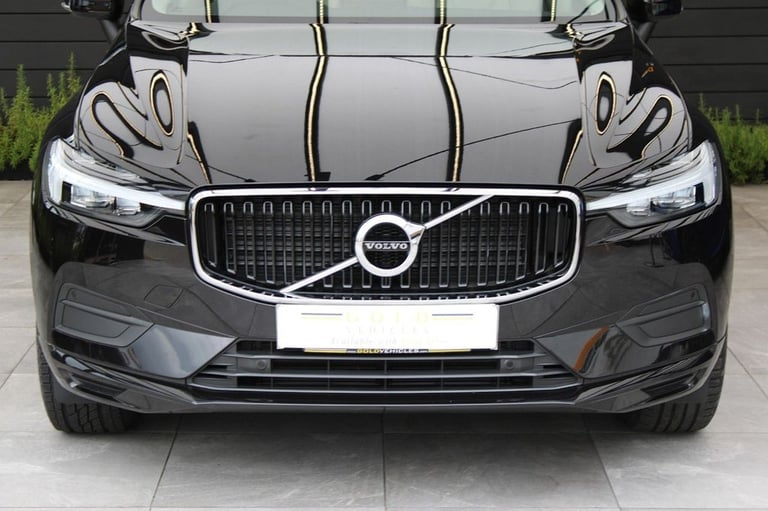 2021 Volvo XC60 2.0 B5 MHEV Momentum SUV 5dr Petrol Hybrid Auto AWD Euro 6 (s/s) (250 ps) ESTATE ...