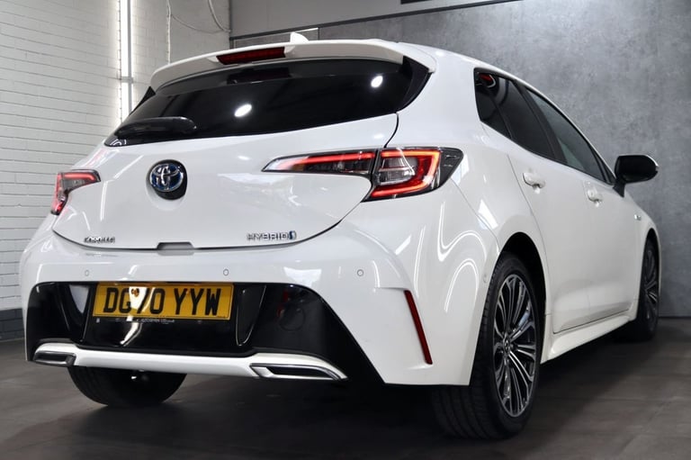 2020 Toyota Corolla 2.0 VVT-h Design Hatchback 5dr Petrol Hybrid CVT Euro 6 (s/s) (184 ps) Hatchb...
