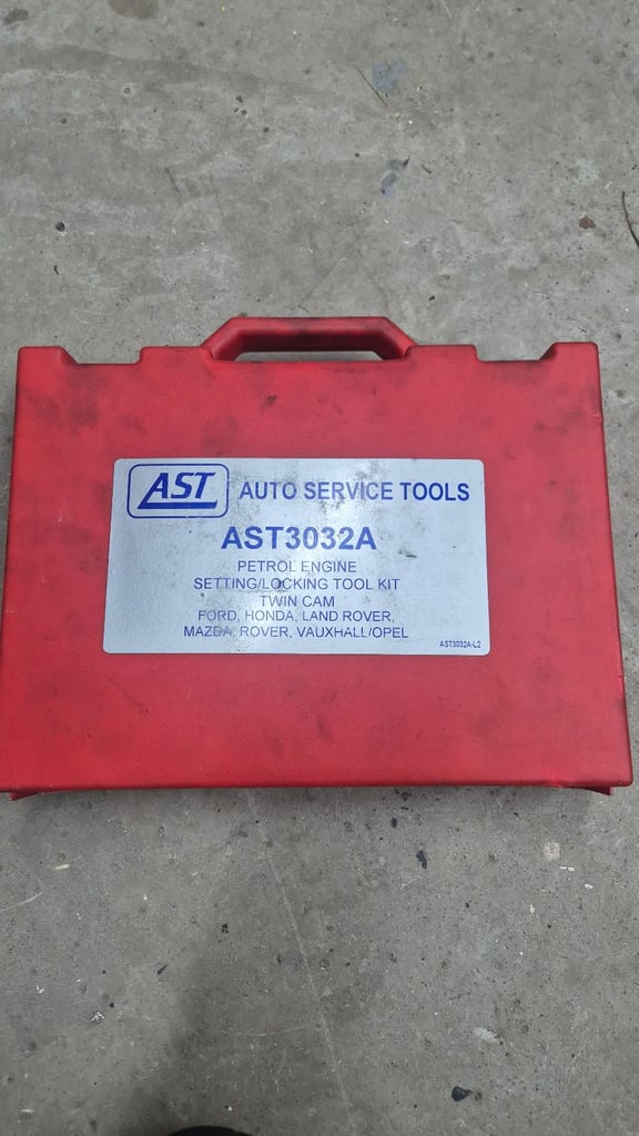 Cam locking tools