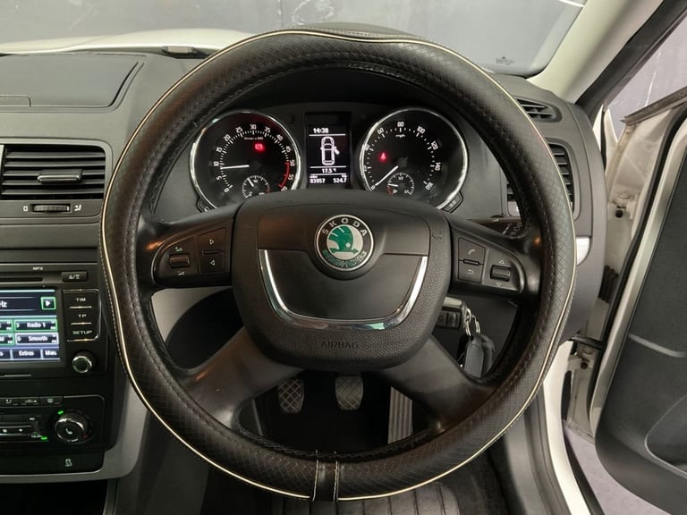 2012 Skoda Yeti 2.0 TDI Elegance SUV 5dr Diesel Manual Euro 5 (110 ps) HATCHBACK Diesel Manual