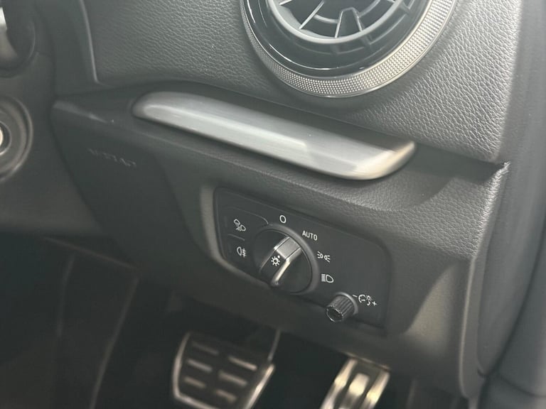 2019 Audi A3 1.5 TFSI CoD 35 Black Edition S Tronic Euro 6 (s/s) 4dr SALOON Petrol Automatic