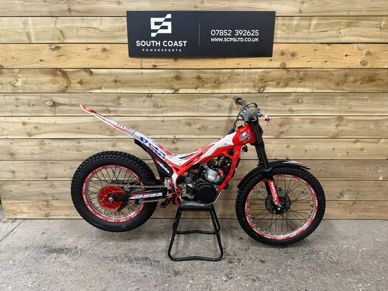 BETA EVO 300 2013 TRIALS BIKE ROAD REGISTERED