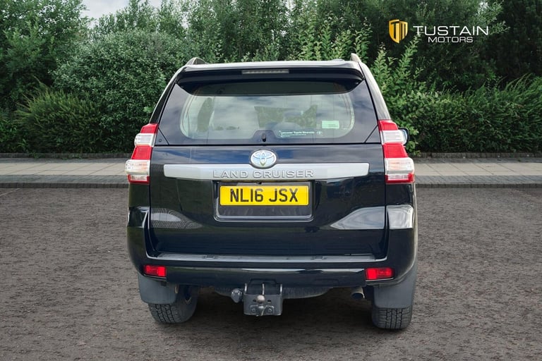  Toyota Land Cruiser 2.8d Active Suv 5dr Diesel Auto 4wd Euro 6 7 Seats 177 Ps