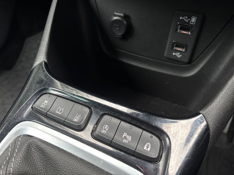 2022 Vauxhall Crossland 1.2 Turbo Elite Edition 5dr Hatchback PETROL Manual