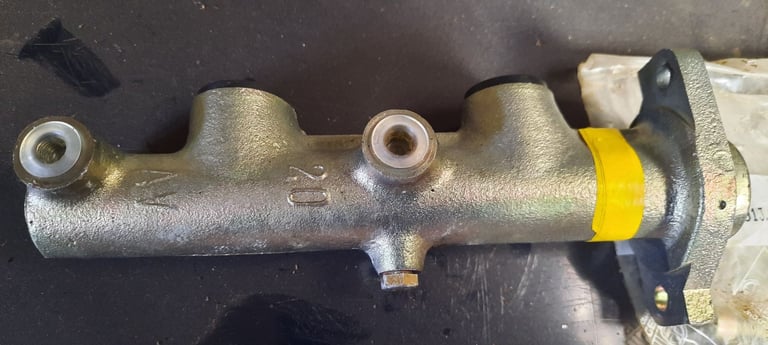 4601 50 Peugeot Brake Master Cylinder