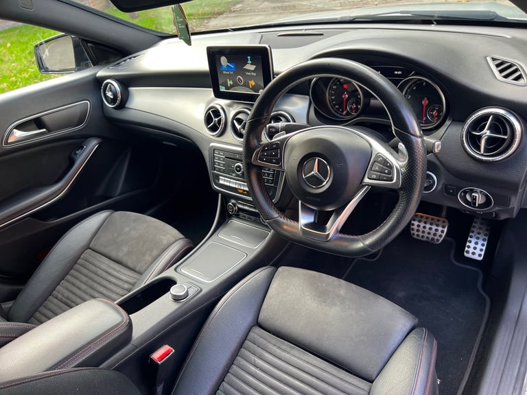 Mercedes-Benz, CLA, Saloon, 2016, Semi-Auto, 1595 (cc), 4 doors