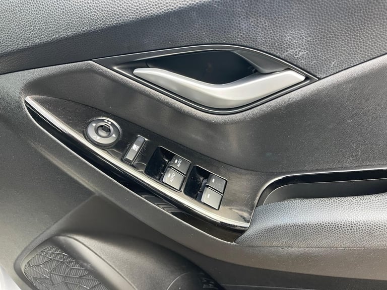 2013 Hyundai ix20 1.6 Active Auto Euro 5 5dr Petrol