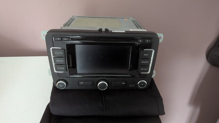 2012 SEAT Leon (VAG Group) Car Radio (No Code)