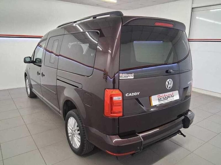 2017 Volkswagen Caddy 2.0 TDi C20 Maxi Combi WAV 5 Seats 5dr MPV Diesel Manual