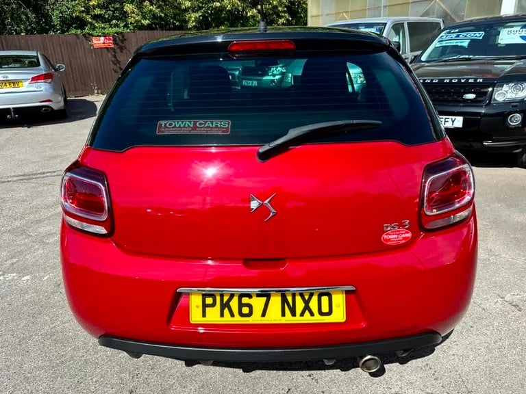DS DS 3 BLUEHDI CONNECTED CHIC S/S-ONLY 35933 MILES, SERVICE HSITORY, SAT NAV