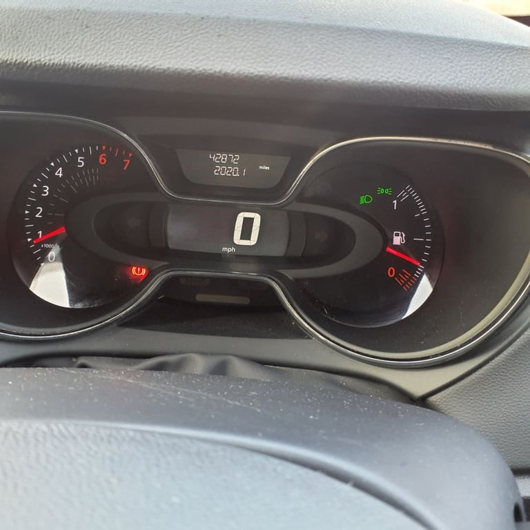 2018 68 RENAULT CAPTUR 0.9 TCE ENERGY ICONIC SUV 5DR PETROL MANUAL EURO 6 (S/S) 