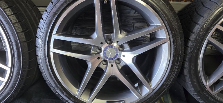 Mercedes Genuine AMG 19 alloy wheels + 4 x tyres 245 40 19 / 275 35 19 All Season
