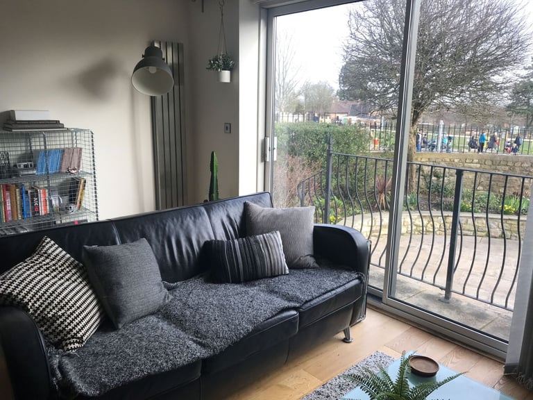 One bed flat to rent in Henleaze/ Horfield £1250 pm