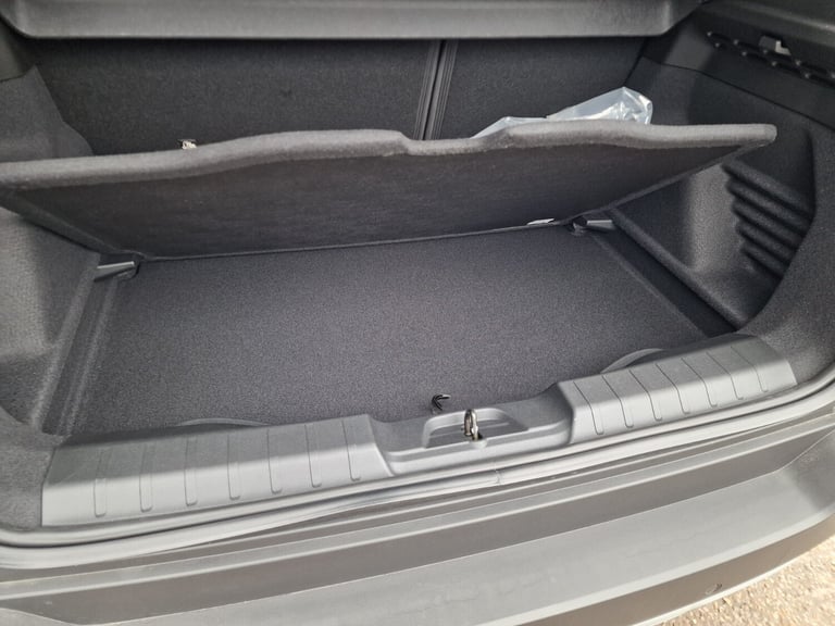 2024 Jeep Avenger 115kW Altitude 54kWh 5dr Auto Hatchback Electric Automatic