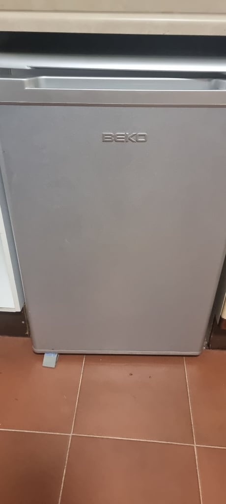 BEKO Silver under the counter fridge - excellent condition