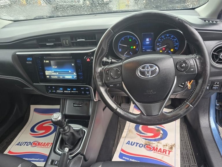 2016 Toyota Auris 1.6 D-4D ICON 5d 110 BHP Hatchback Diesel Manual