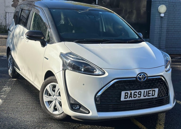 image for 2025 Toyota Sienta 1.5 Hybrid 7 Seats 5dr VVhT CVT Petrol/Electric Hybrid Automatic