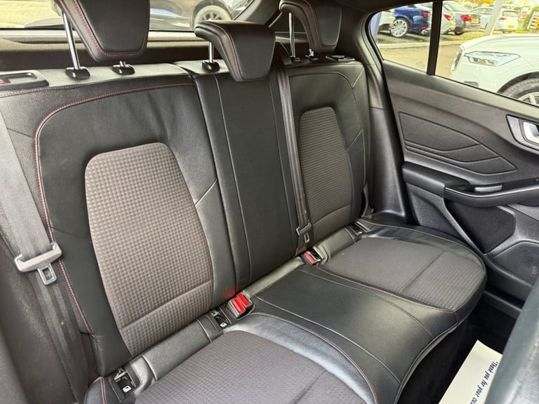 2019 Ford Focus 1.0T EcoBoost ST-Line X Hatchback 5dr Petrol Manual Euro 6 (s/s) (125 ps) Hatchba...