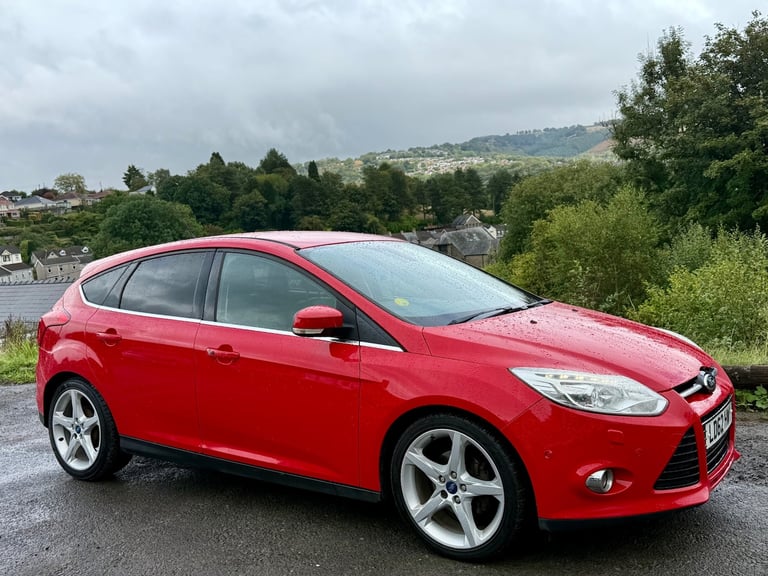 image for 2012/62 FORD FOCUS 1.6 TDCI 115PS TITANIUM X 5DR COLORADO RED £20 TAX HUGE SPEC