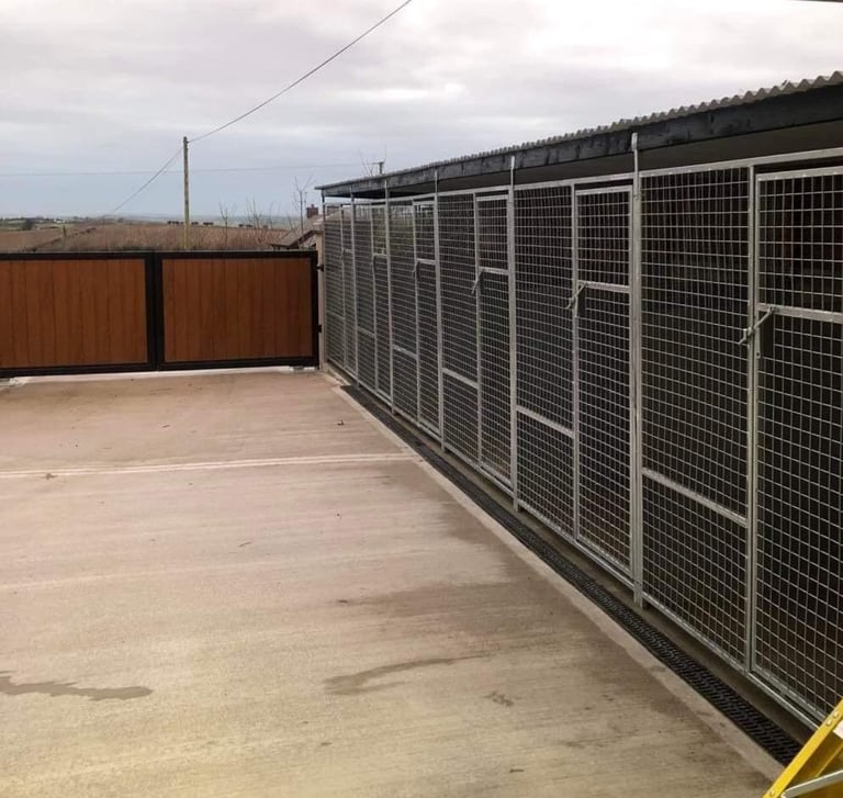 New galvanised dog cages pens enclosures  and kennels