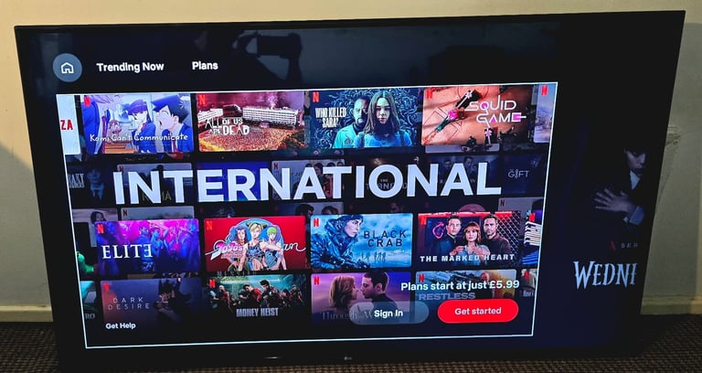 Smart TV LG 4k UHD 65 inch Fully Working order NO STAND 
