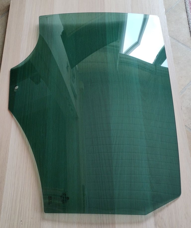 image for VW POLO 6C 6R DARK TINT PASSENGER REAR DOOR GLASS