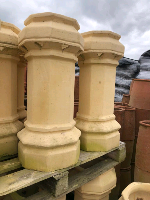 Bangor blue slates chimney pots floor ridge roof tiles in Broomhouse