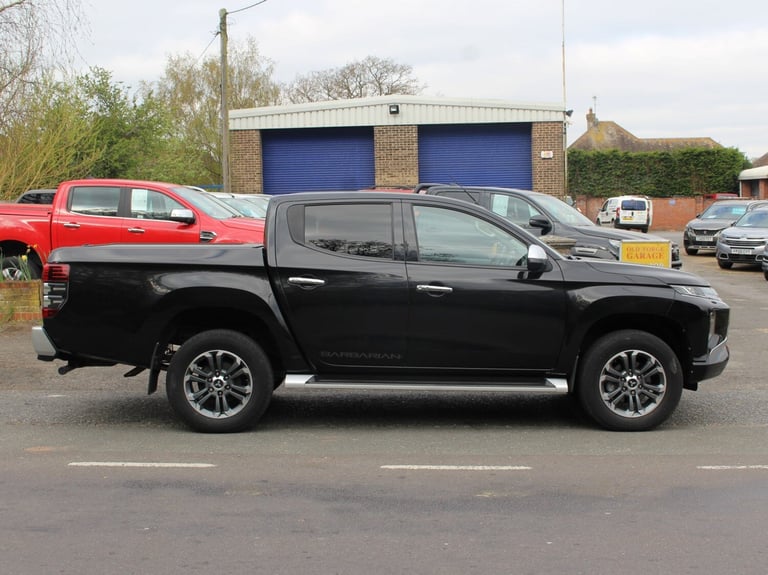 2021 Mitsubishi L200 2.2 DI-D DC Barbarian Pickup Double Cab 4dr Diesel Manual