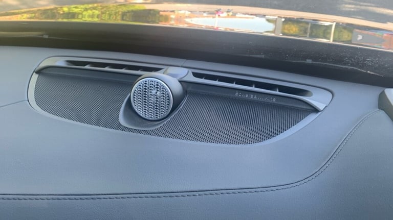 2025 Volvo XC90 Ultra, T8 AWD Plug-in hybrid, Electric/Petrol, Dark, 7 Seats Estate Petrol Parall...