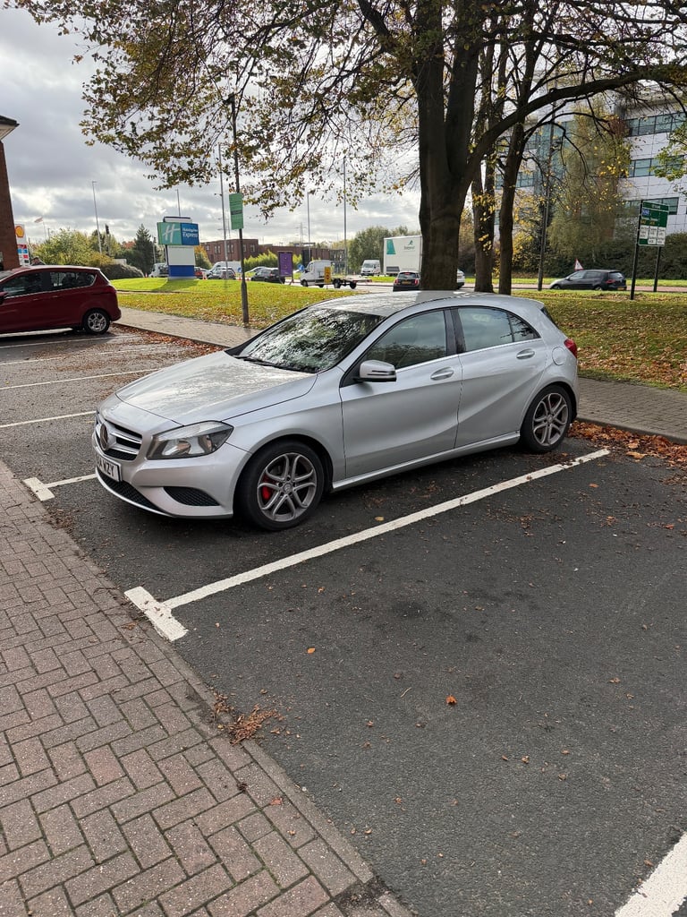 Mercedes-Benz, A CLASS, Hatchback, 2014, Manual, 1461 (cc), 5 doors