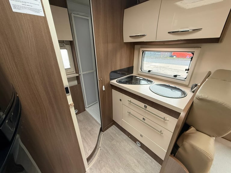 2015 Chausson FLASH 510 4 BERTH MOTORHOME UNDER 6M LONG WITH ELECTRIC BED