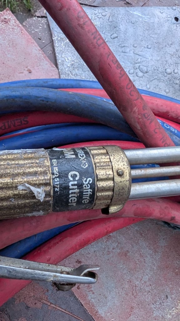 image for Cutting Gas torch and 20m hose