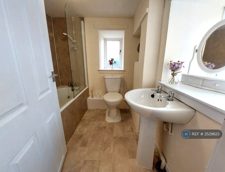 1 bedroom in Whitesands, Dumfries, DG1 (#2529623)