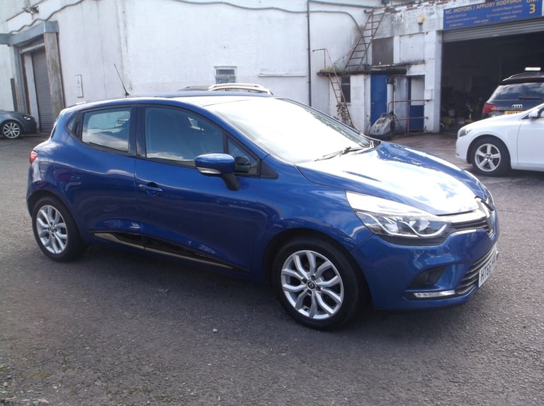 image for 2017 Renault Clio 1.2 16V Dynamique Nav 5dr HATCHBACK Petrol Manual