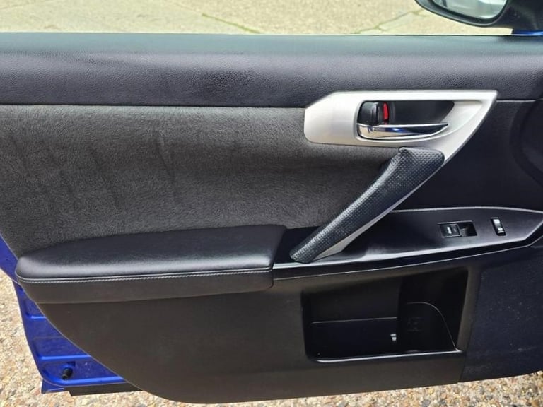 2011 Lexus CT 200h 1.8 AUTO Hybrid SE-I CVT 98500 Miles . CHEAP on Fuel . PX OK HATCHBACK Petrol/...