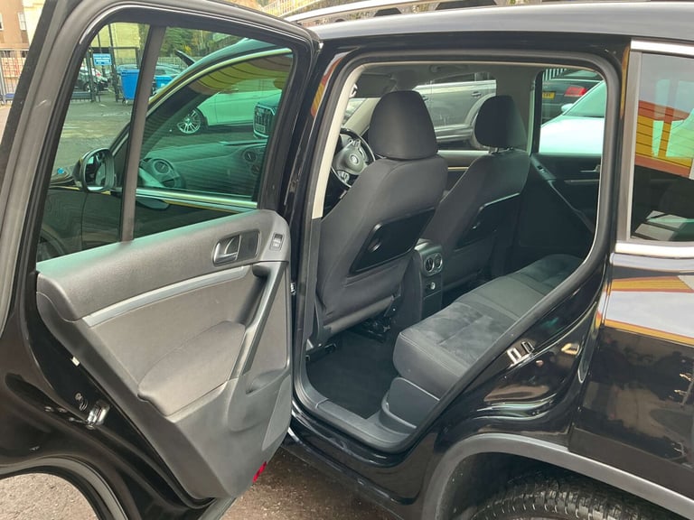 2014 Volkswagen Tiguan 2.0 Tiguan Match TDI BlueMotion Technology 4Motion 4WD 5dr SUV Diesel Manual