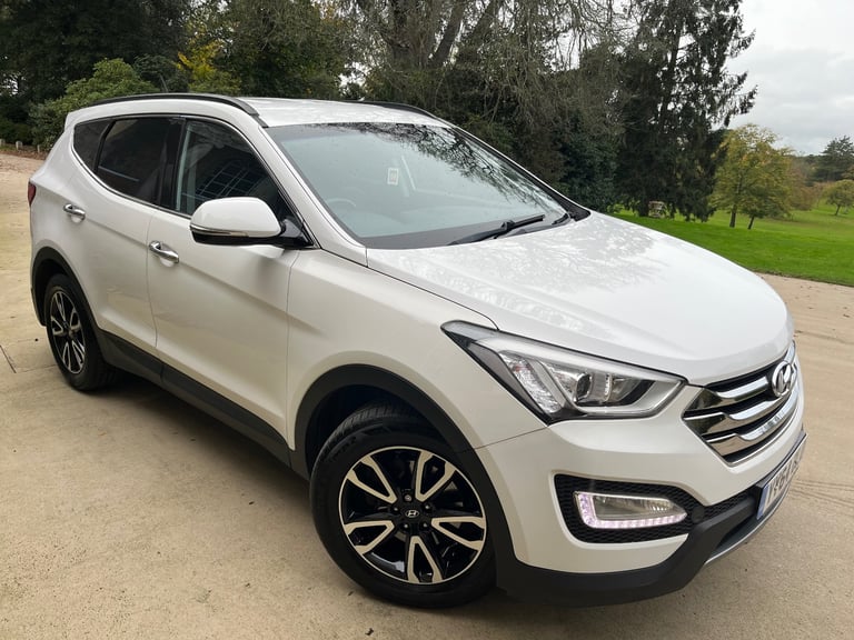 Hyundai, SANTA FE,Auto,tow bar, white, 4WD, FSH, new wheels, MOT & service! No advisory’s, 2014, 4X4