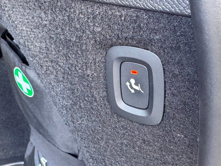 Volvo XC90 D5 POWERPULSE R-DESIGN AWD++GREAT SPEC++