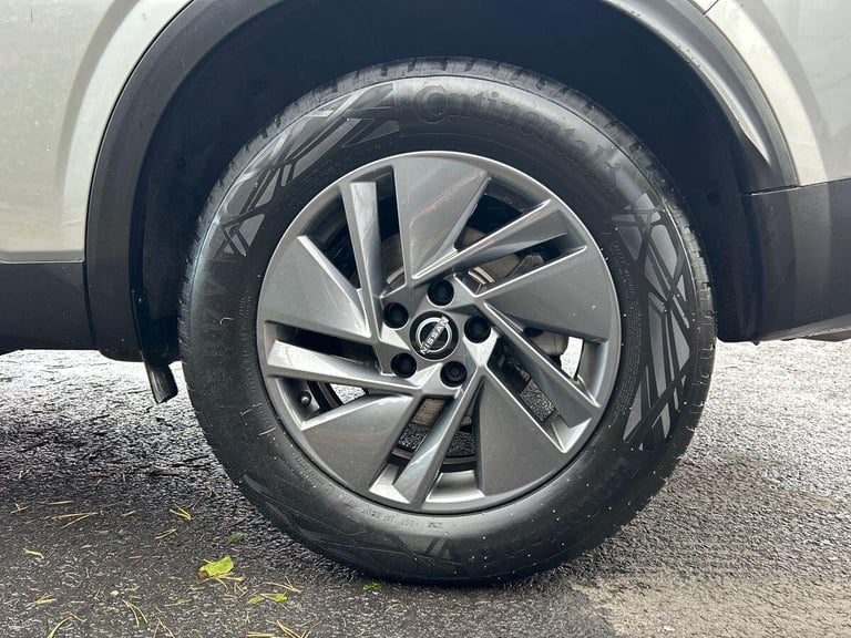 2022 Nissan Qashqai 1.3 DiG-T MH 158 Acenta Premium 5dr Xtronic HATCHBACK PETROL Automatic