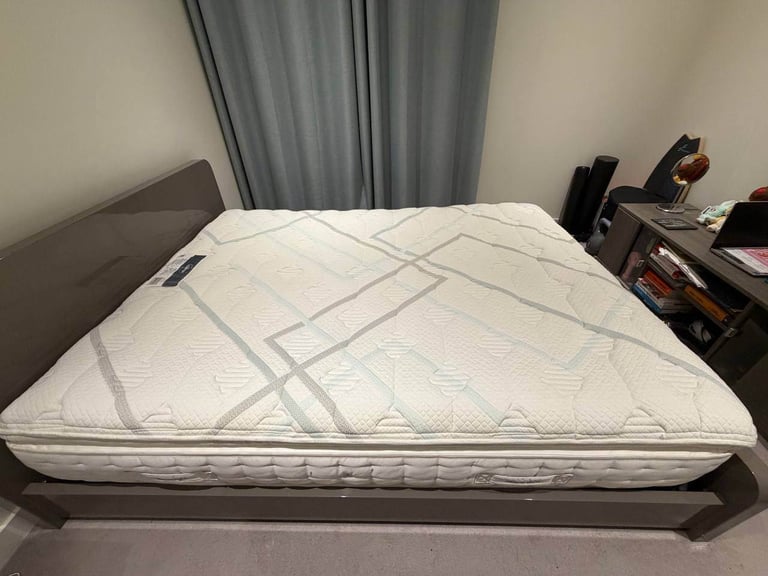 image for Thornbury K Mattress - £300 (bought for £1064, receipt included)