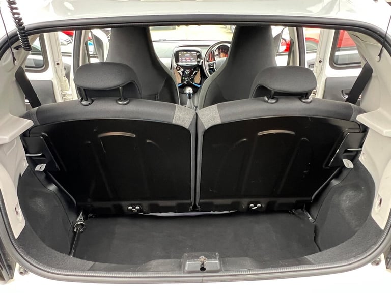 2015 Citroen C1 1.2 PureTech Flair Hatchback 5dr Petrol Manual Euro 5 (Euro 5) (82 ps) HATCHBACK ...