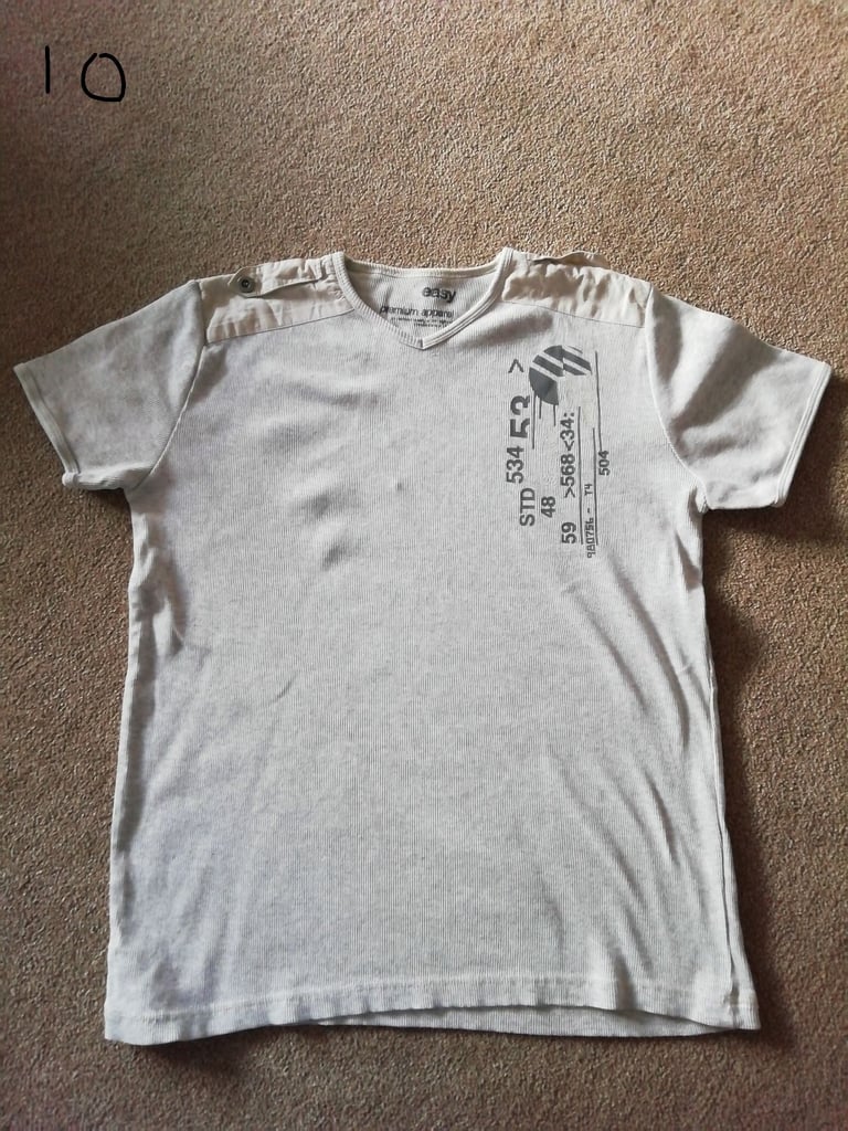 Men's tops - size M