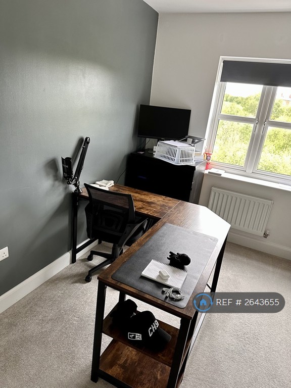 2 bedroom flat in Scampston Drive, East Ardsley, Wakefield, WF3 (2 bed) (#2643655)